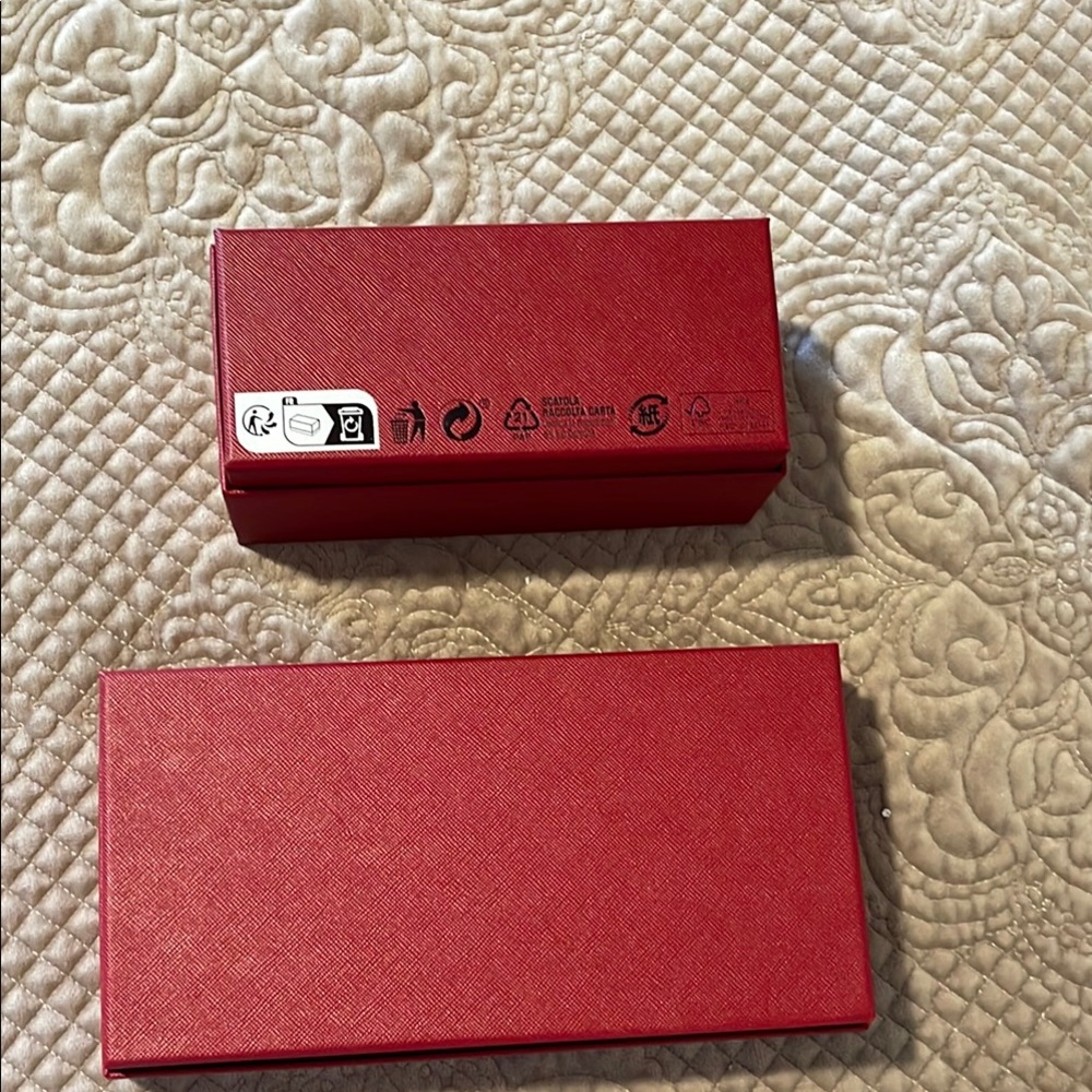 Red Designer Box Set